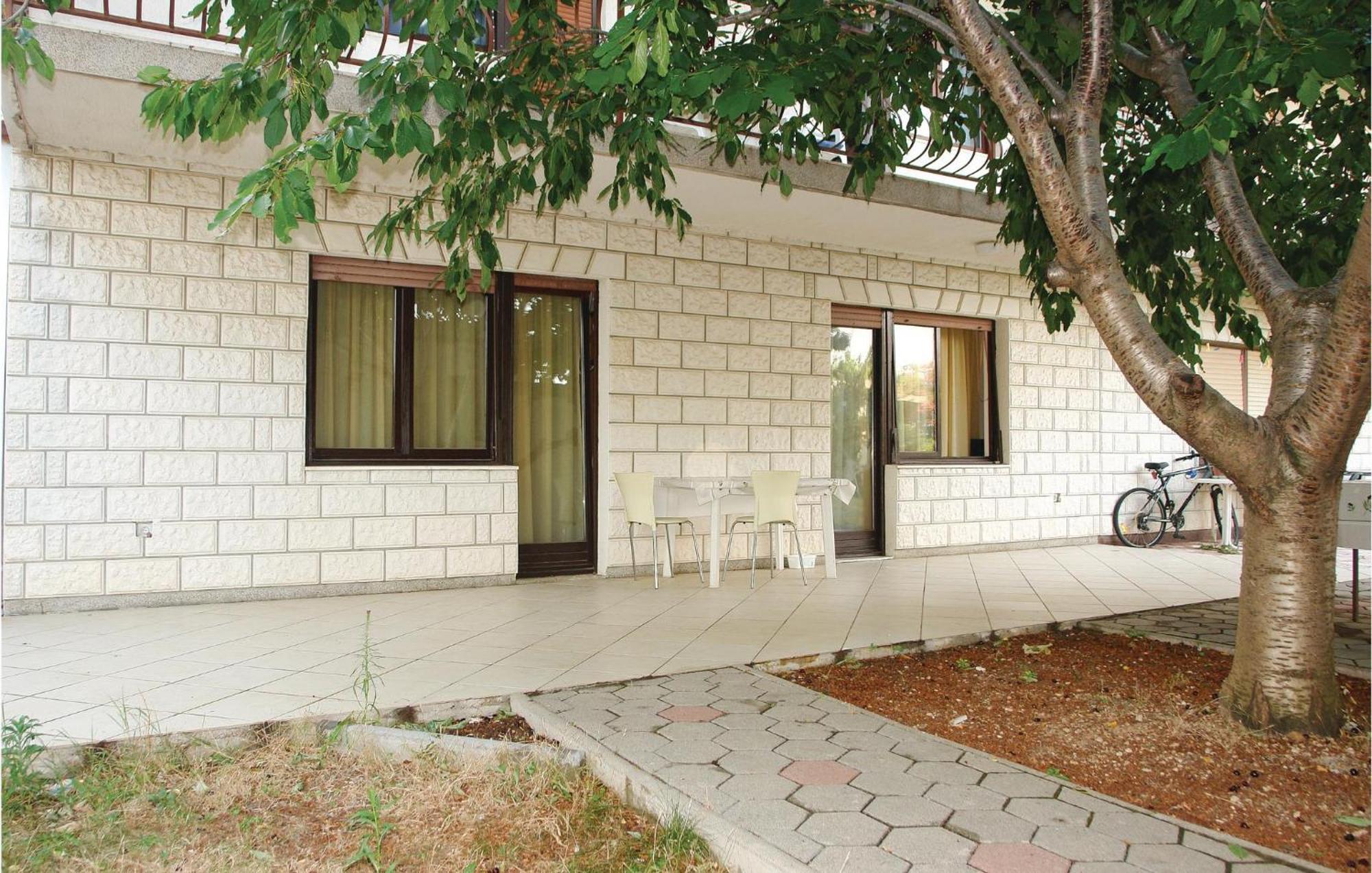 3 Bedroom Gorgeous Apartment In Trogir Exteriör bild