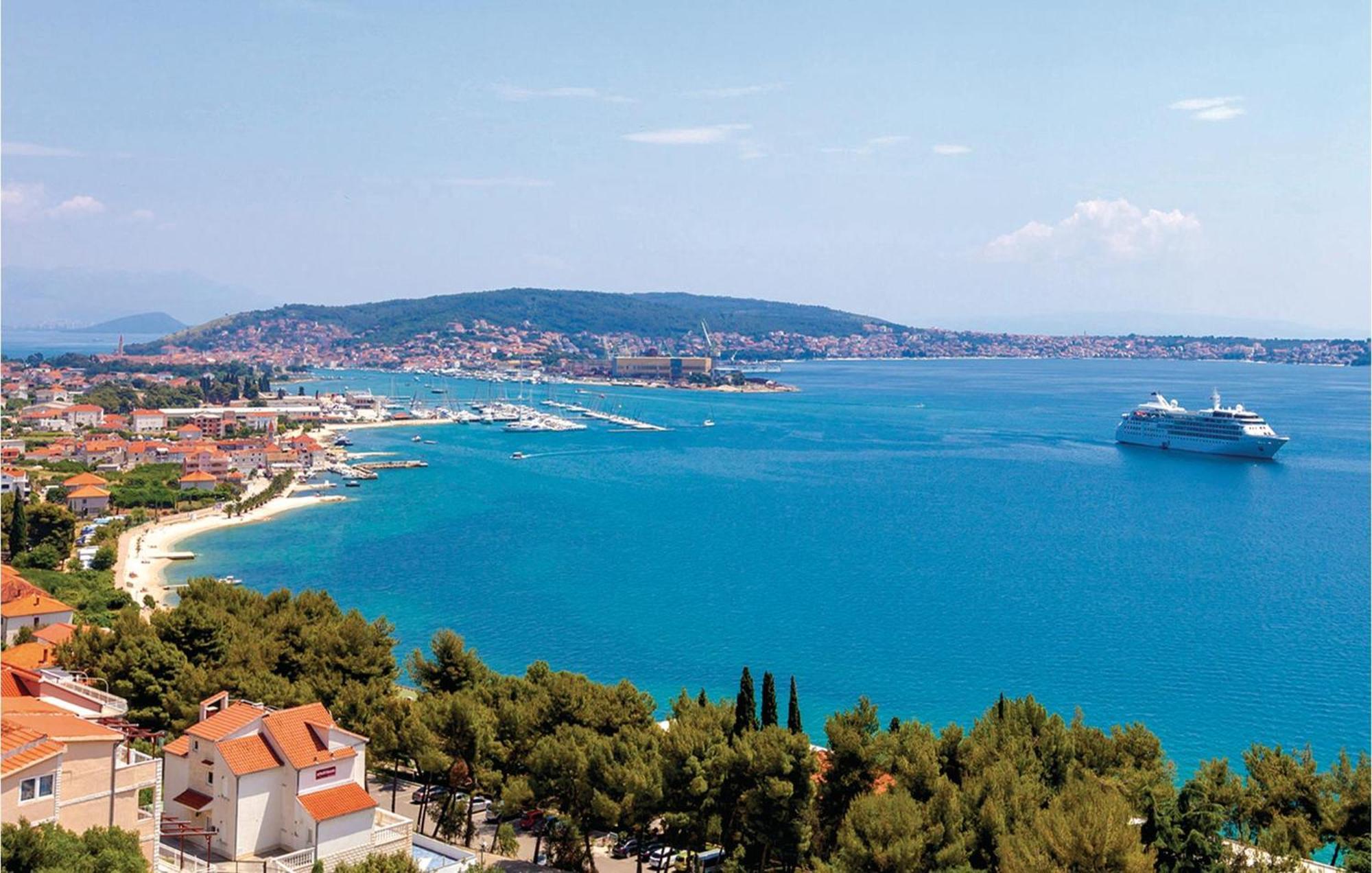 3 Bedroom Gorgeous Apartment In Trogir Exteriör bild