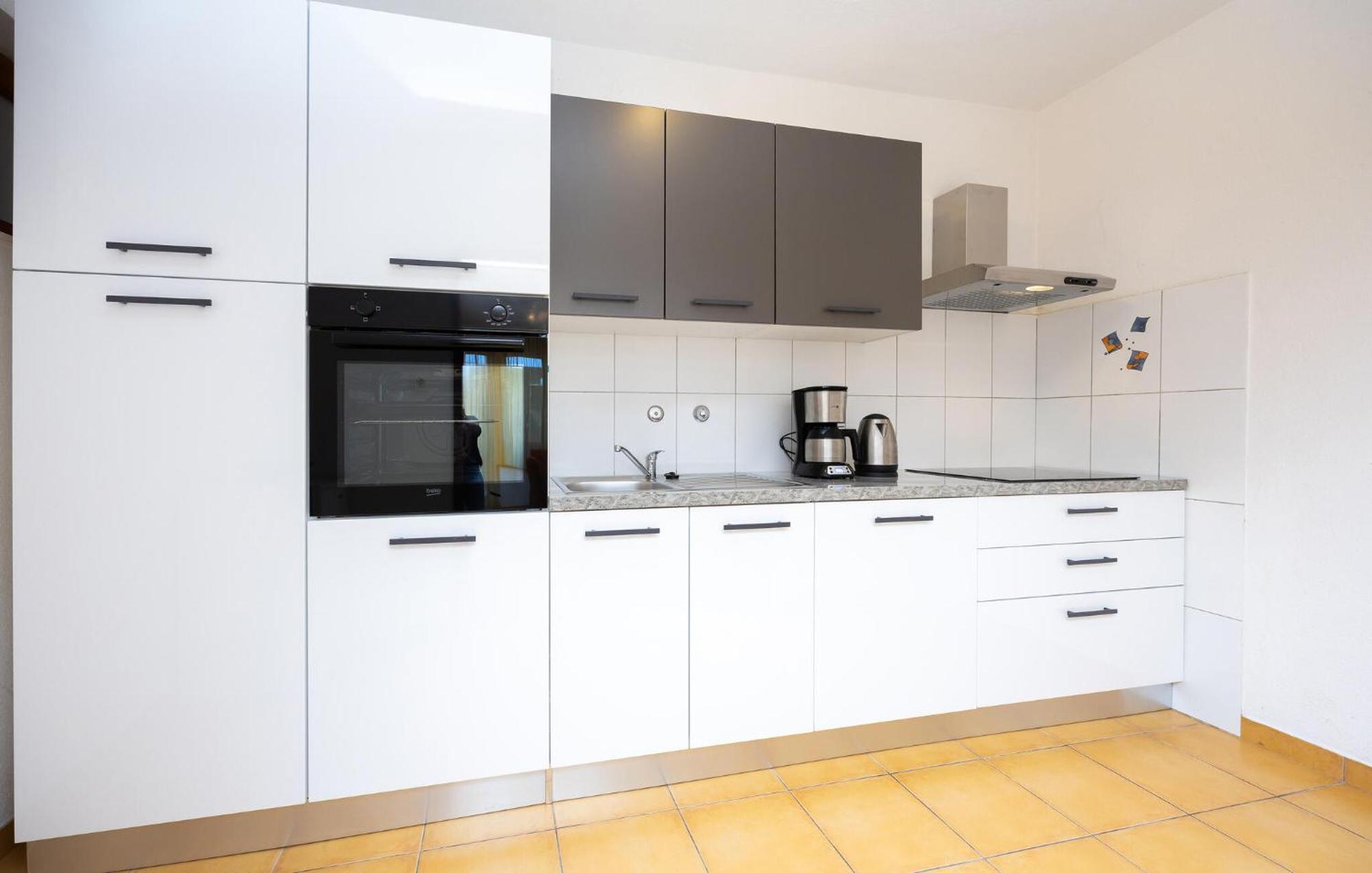 3 Bedroom Gorgeous Apartment In Trogir Exteriör bild